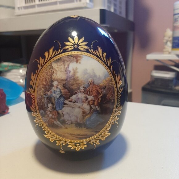 Limoges Porcelain Cobolt Decorative Egg With Gold Detailing Pastoral Scene - Picture 6 of 8